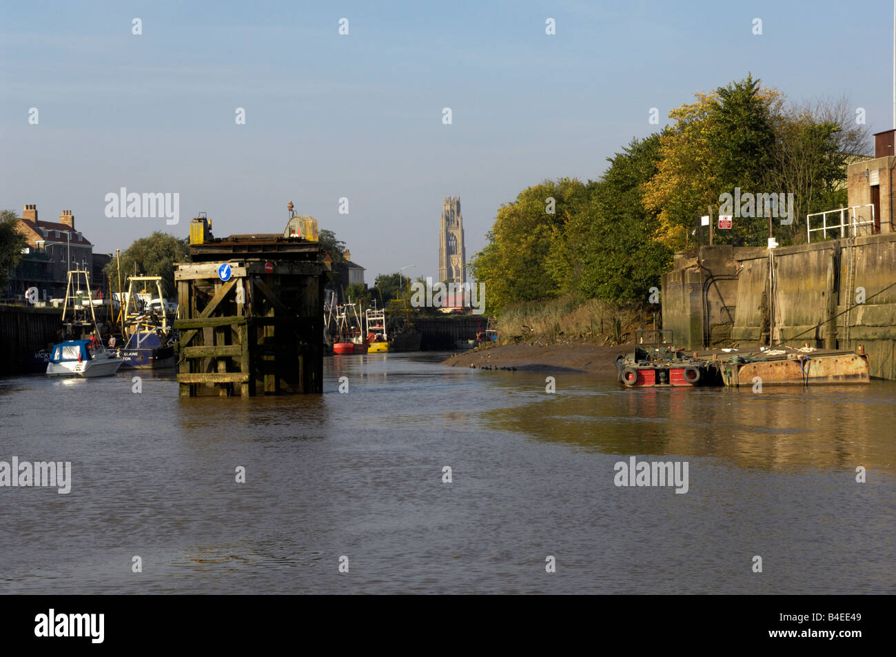 Swing Bridge Boston a segmental panelled iron sides with central