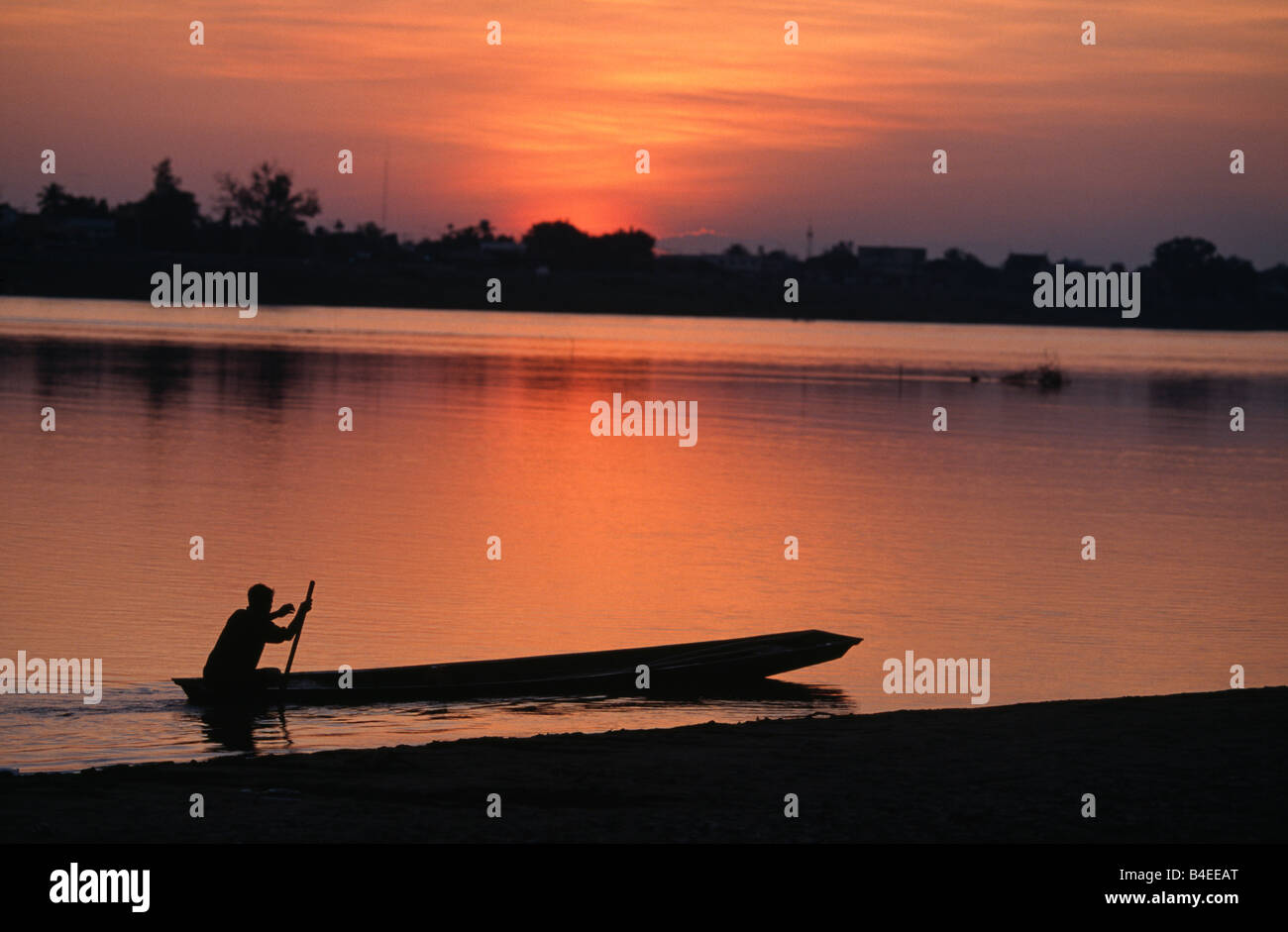 Boat Mekong Sunset Vientiane Hi res Stock Photography And Images Alamy boat-mekong-sunset-vientiane-hi-res-stock-photography-and-images-alamy