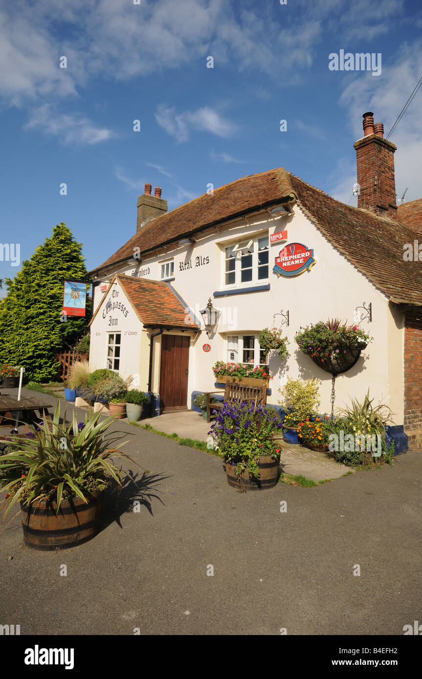 The compasses pub hires stock photography and images Alamy