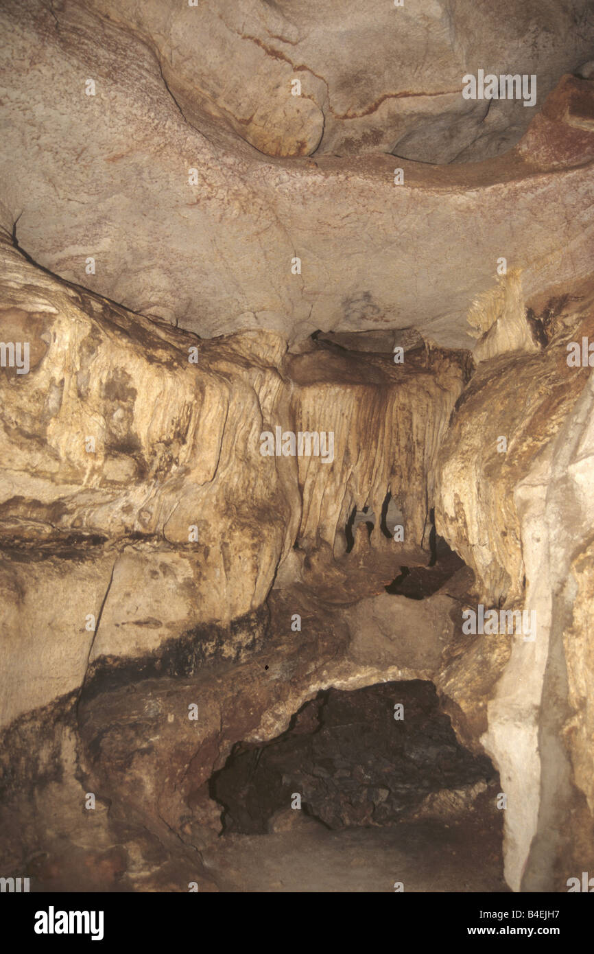 Longhorn Caverns State Park, TX, USA Calcite flows on limestone bedrock Stock Photo