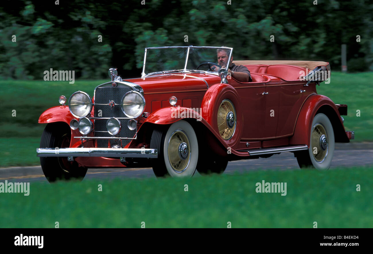 Car, Cadillac V16, vintage car, red, model year 1930-1931, convertible, convertible top, open,  1930s, thirties, driving, diagon Stock Photo