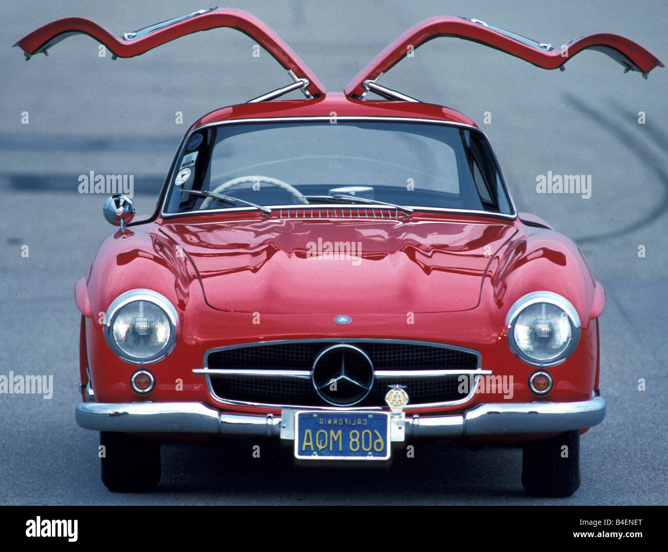 Car, Mercedes 300 SL, sports car, model year 1954-63, vintage car, 1950s, fifties, 1960s, sixties, red, folding, door, swing, do Stock Photo