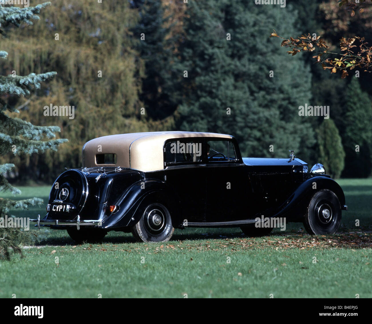 RollsRoyce Phantom III  Wikipedia