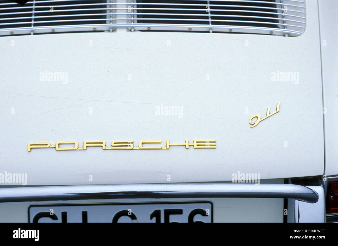 Car, Porsche 911, sports car, Coupé, Coupe, model year 1964, vintage car, 1960s, sixties, white, detail, details, back view, log Stock Photo