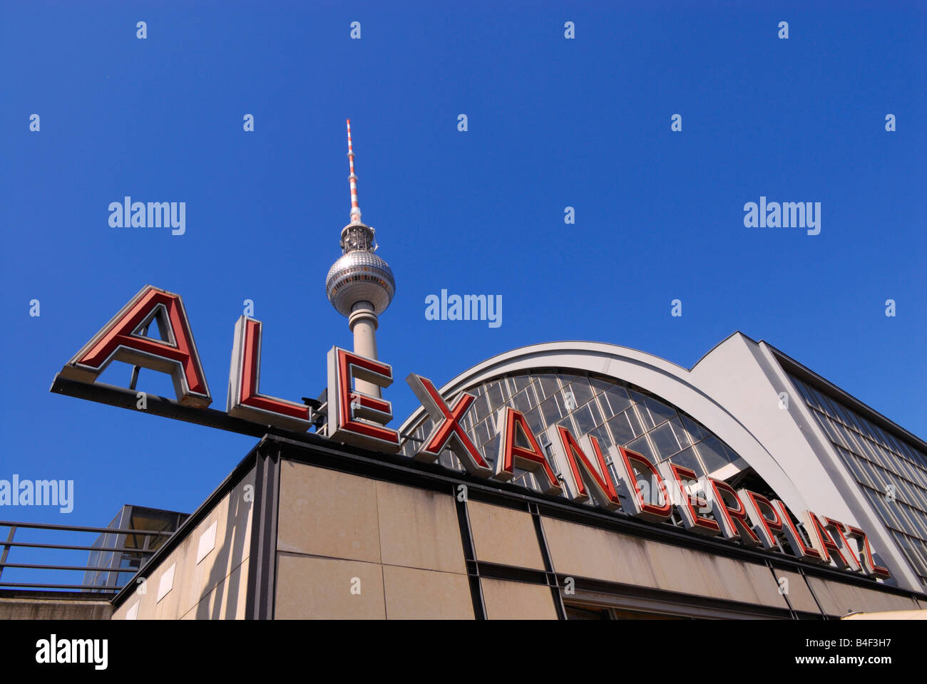 Alexanderplatz train station and Fernsehturm Berlin 'Television Tower', Berlin, Germany Stock Photo