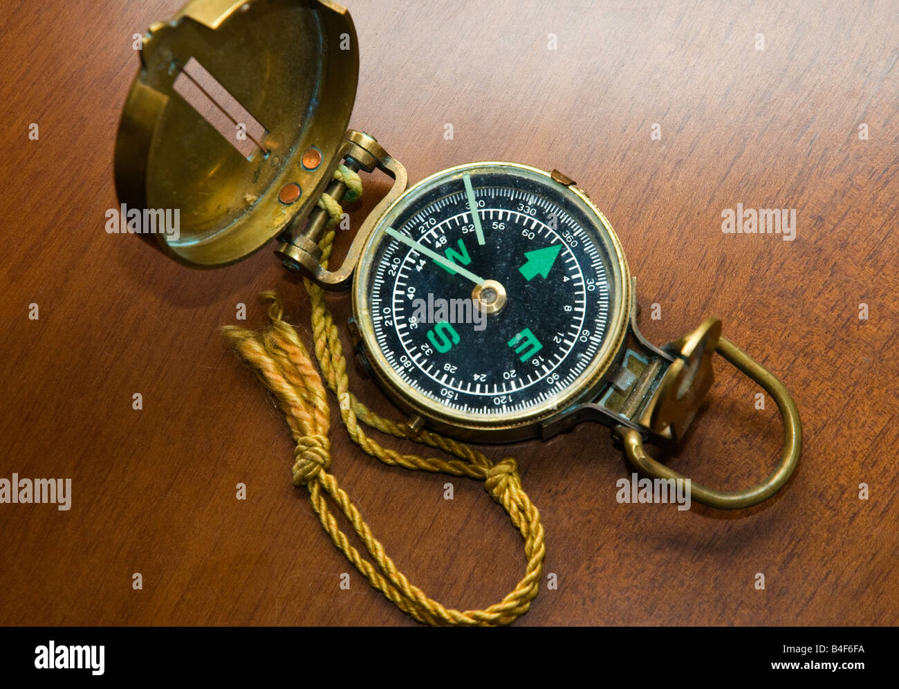 Antique Brass Compass Stock Photo Alamy