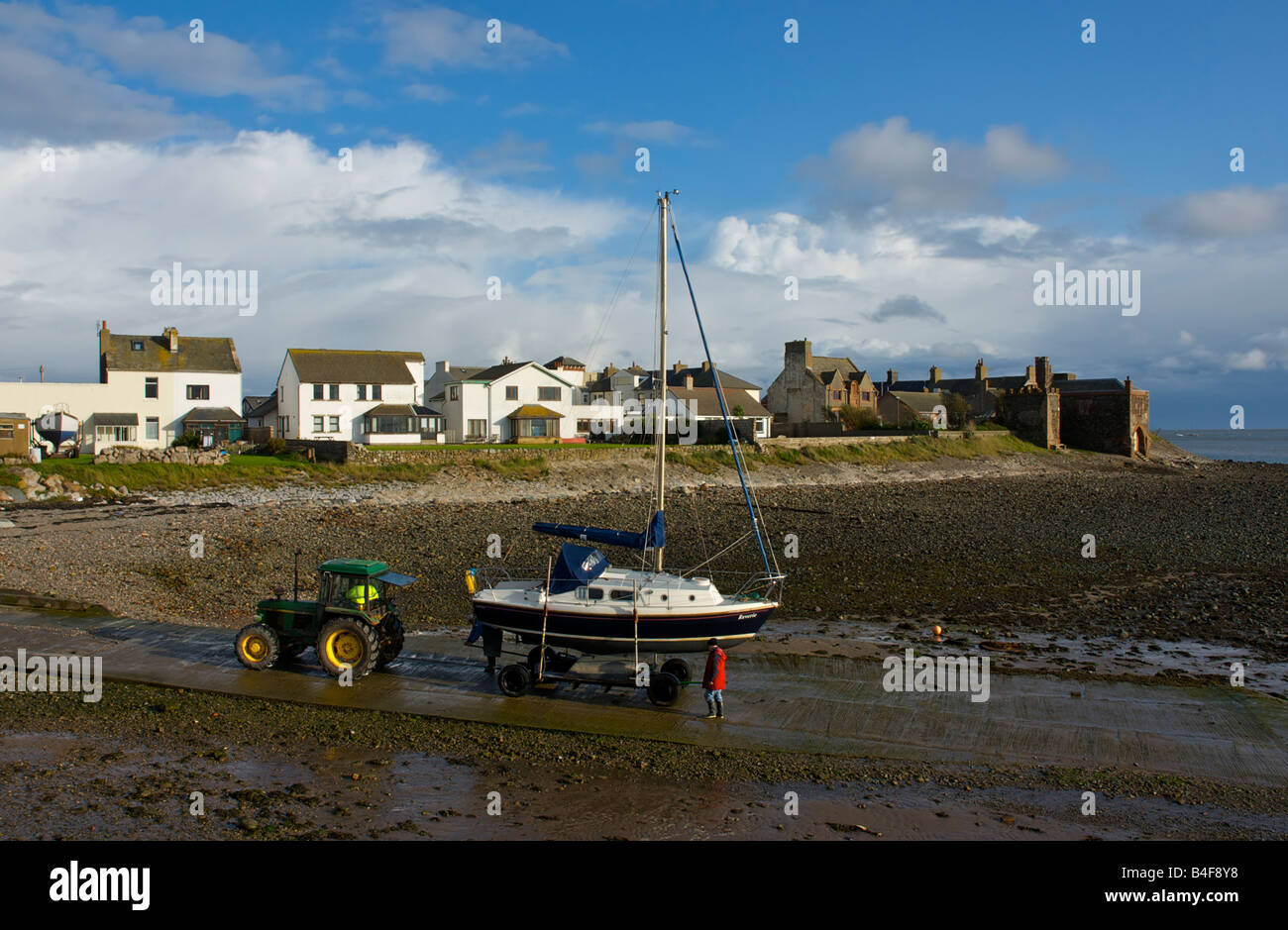 Tractor pulling boat hi-res stock photography and images - Alamy