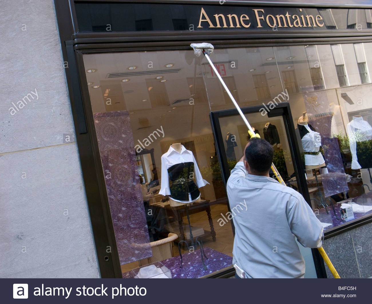 avenue ladies clothes