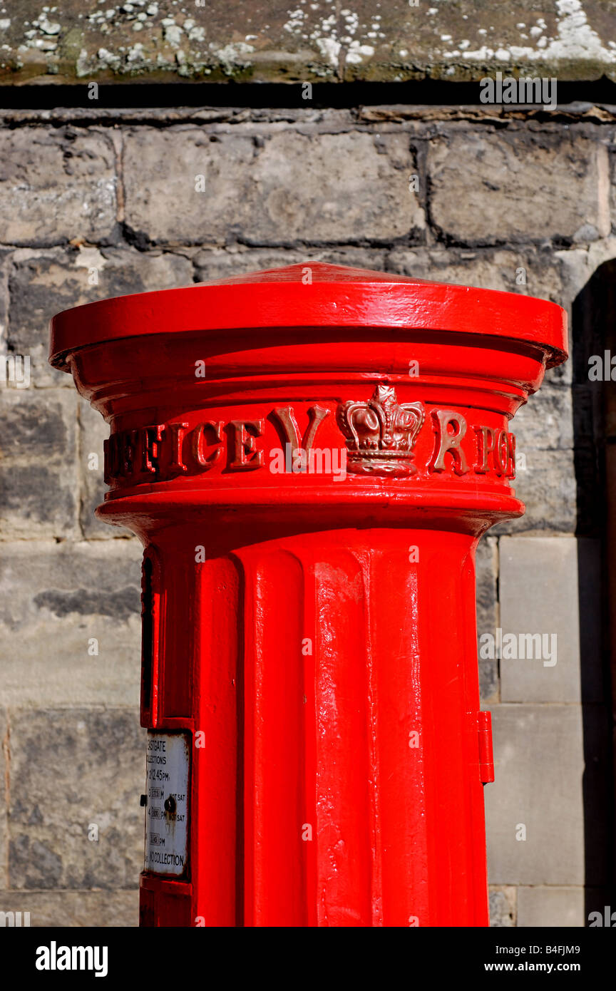 Victorian postbox at Eastgate, Warwick, Warwickshire, England, UK Stock Photo