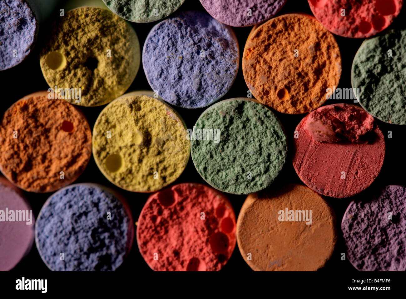 "colour wall, round chalks Stock Photo Alamy