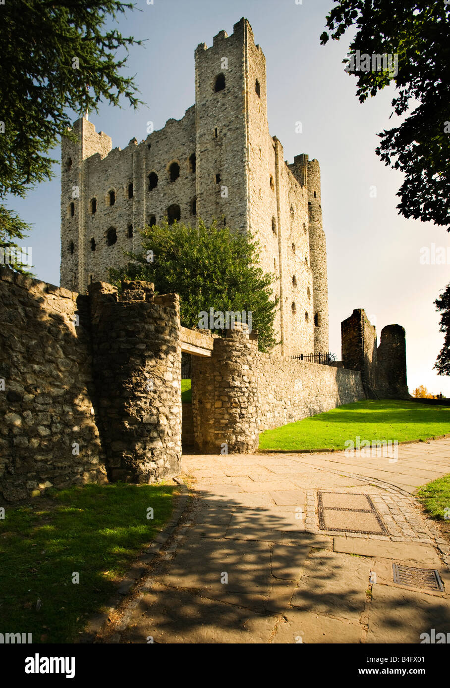 The keep and part of the curtain wall Rochester Castle Kent Stock Photo