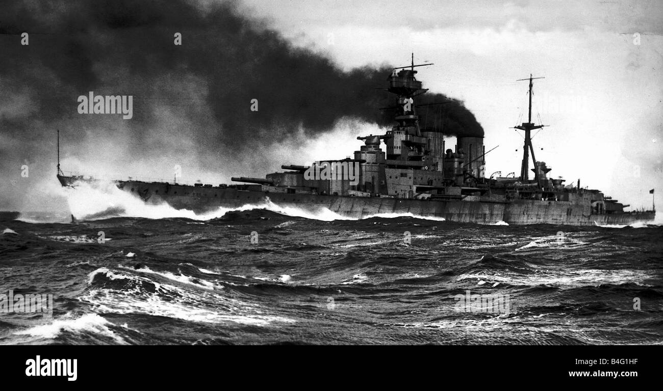 HMS Hood seen here on exercise in July 1925 Stock Photo
