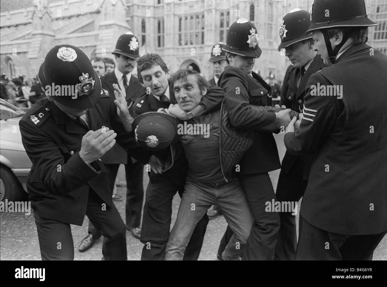 1980s london police Black and White Stock Photos & Images - Alamy