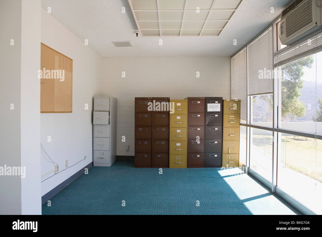 Filing hires stock photography and images Alamy