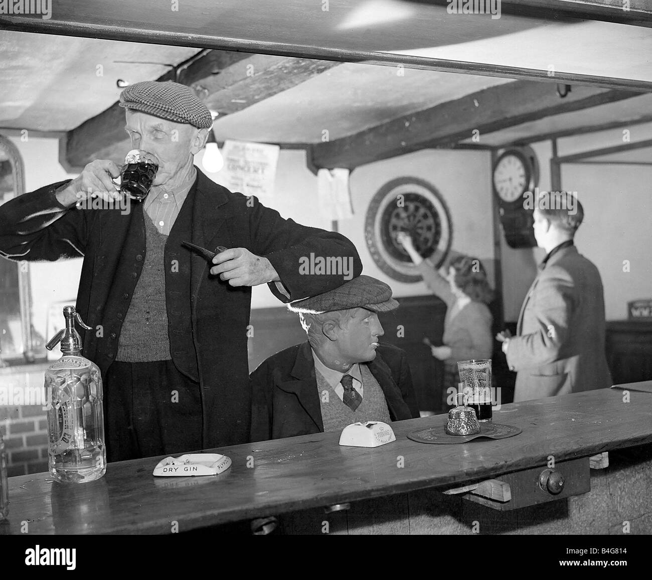 The Carpenters Arms Metherell Cornwall December 1952 Mr Hunn 71