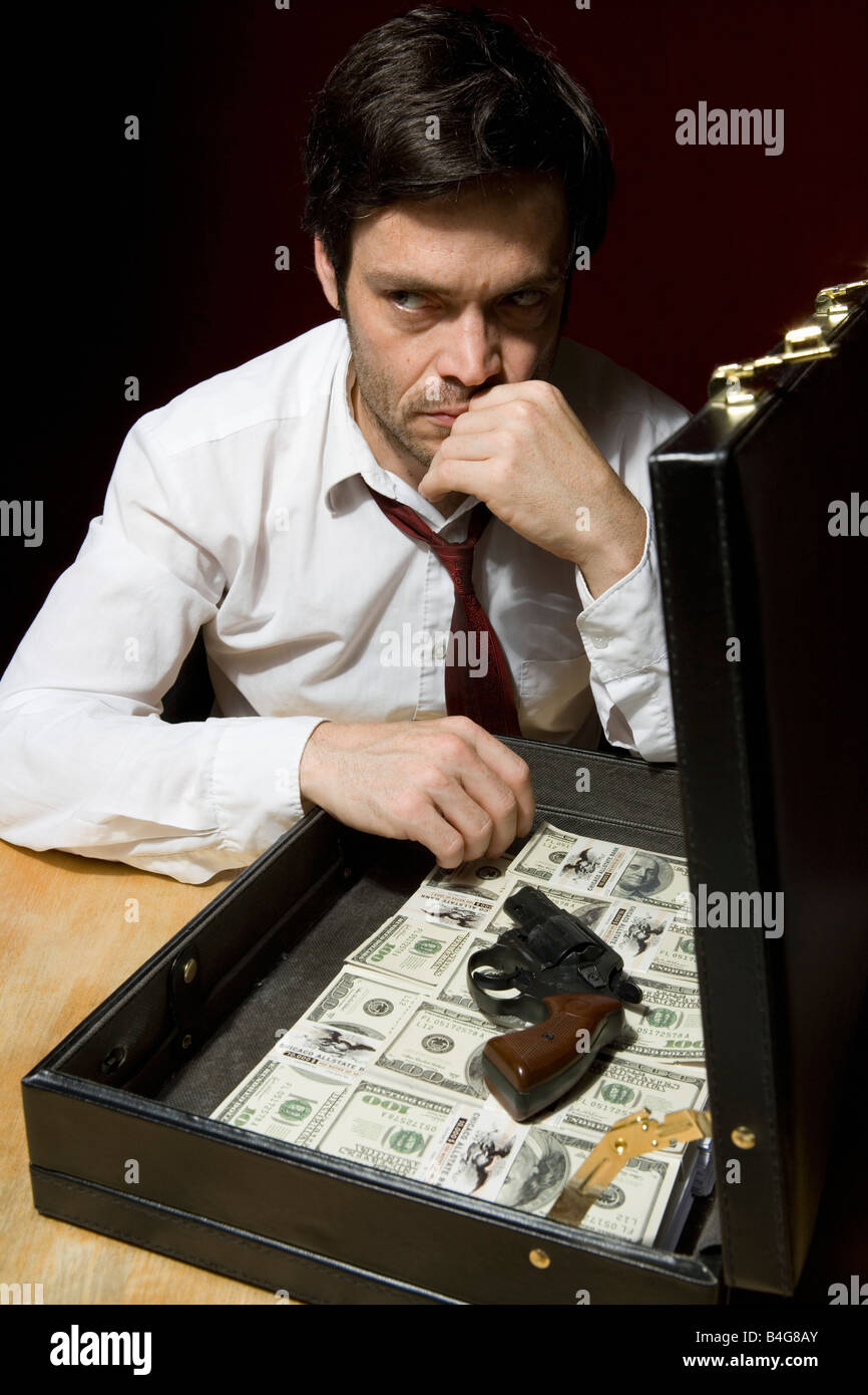 Briefcase money hires stock photography and images Alamy