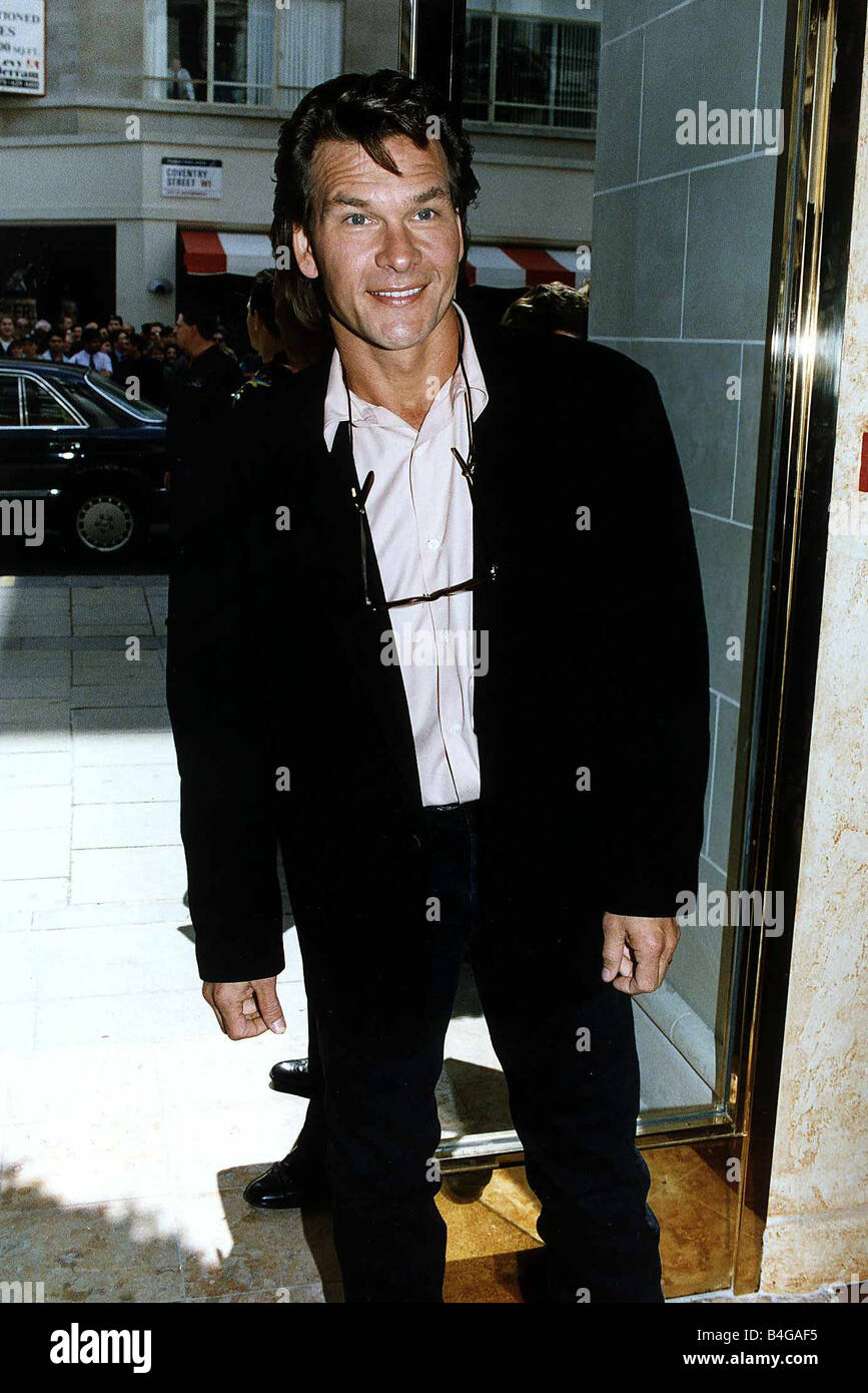 Patrick Swayze Actor arrives For Lunch At Planet Hollywood Stock Photo