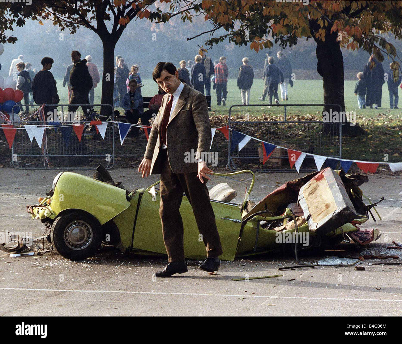 Rowan atkinson actor mr bean hi-res stock photography and images - Alamy