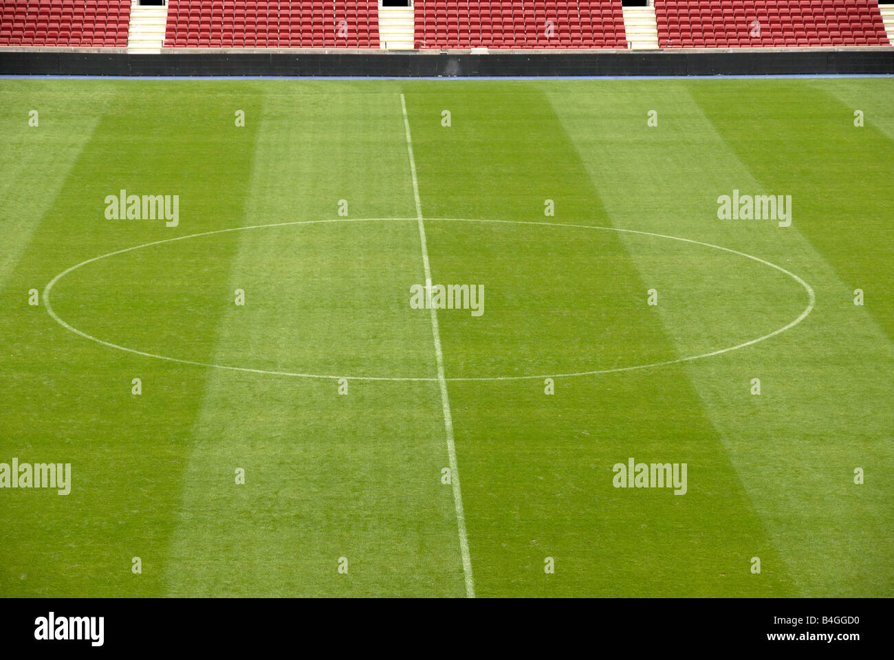 Center field stadium hi-res stock photography and images - Alamy