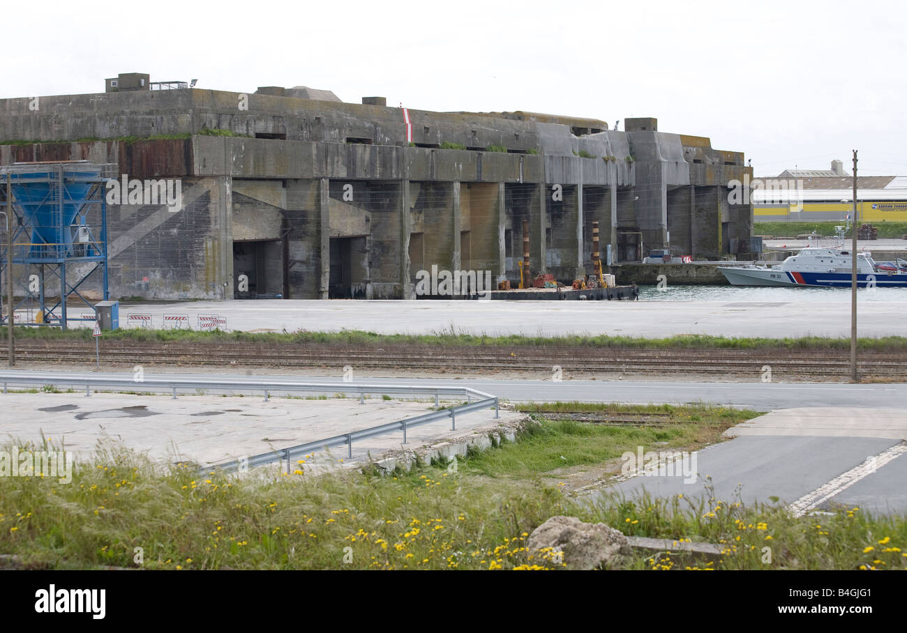 La Rochelle, ehemaliger deutscher U-Boot-Bunker ...