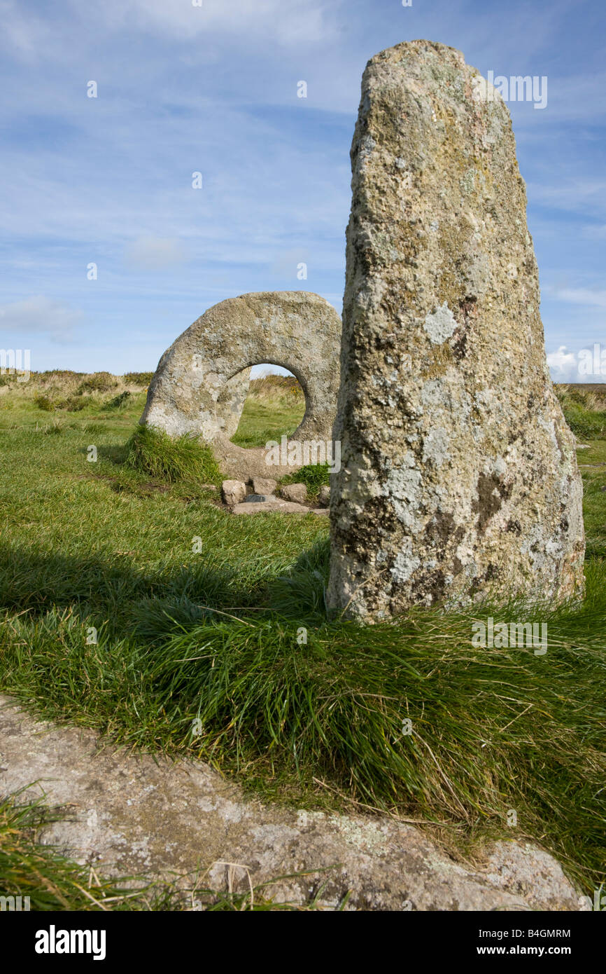 Men-An-Tol, an ancient holed stone in Cornwall Stock Photo