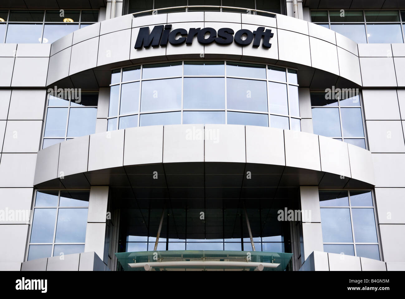 READING UK - SEPTEMBER 2008. Microsoft Headquarters in UK. Stock Photo