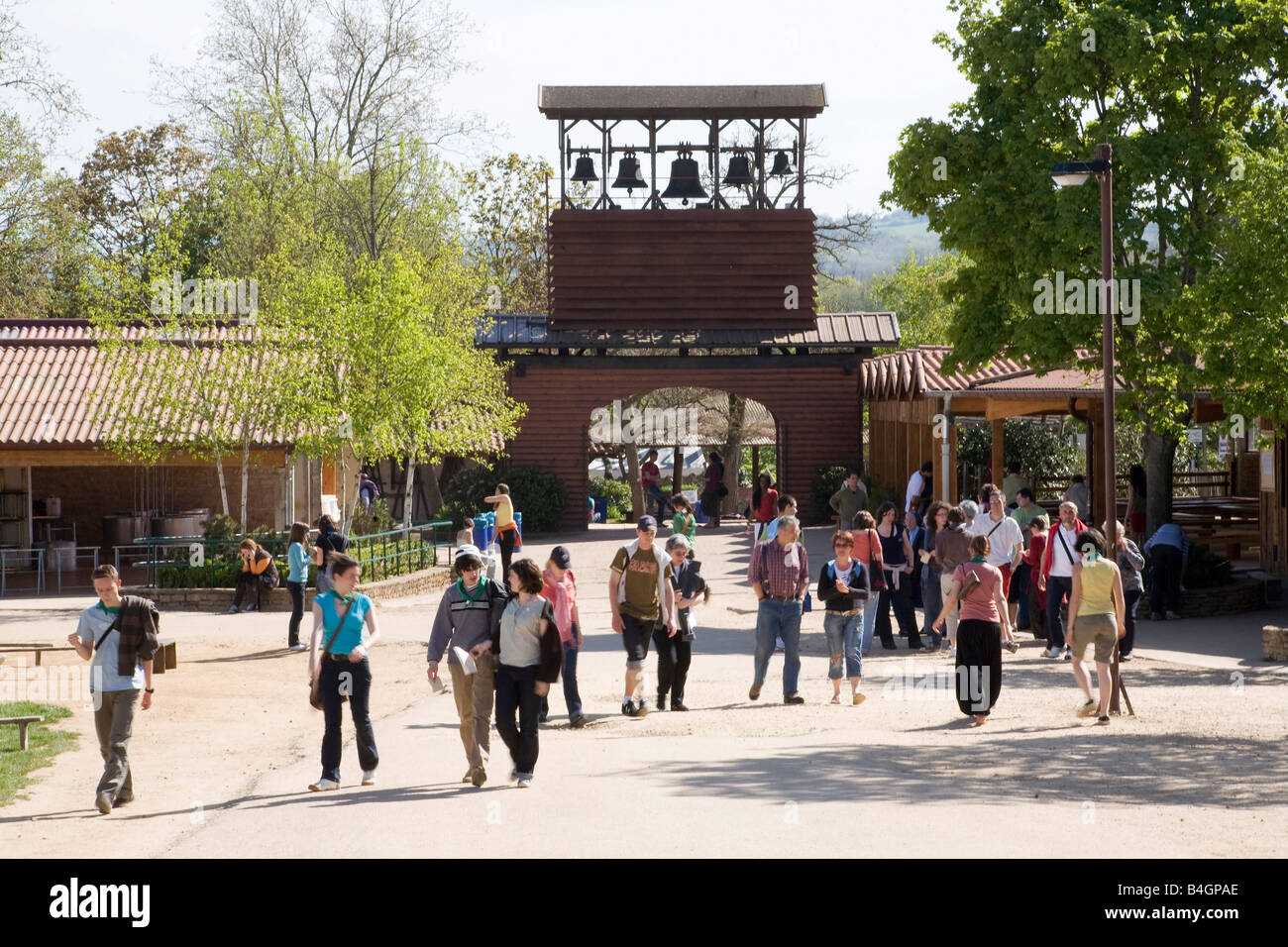 Taizé, Communauté de Taizé (Taizé Community), Glockentor von Innen Stock Photo