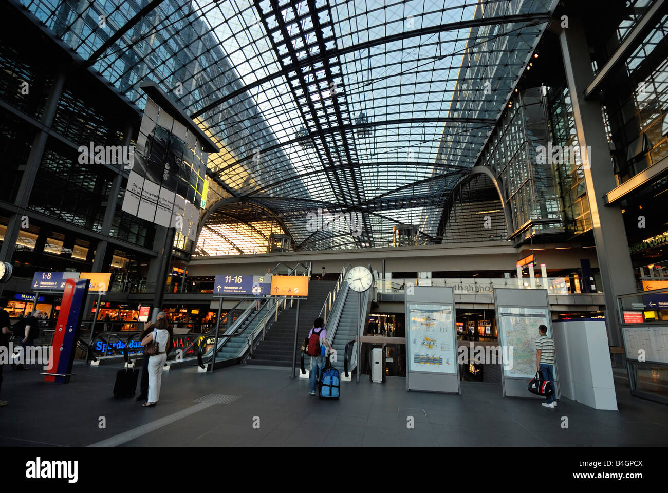 Berlin Central Station 'Hauptbahnhof' railway station, Berlin, Germany Stock Photo