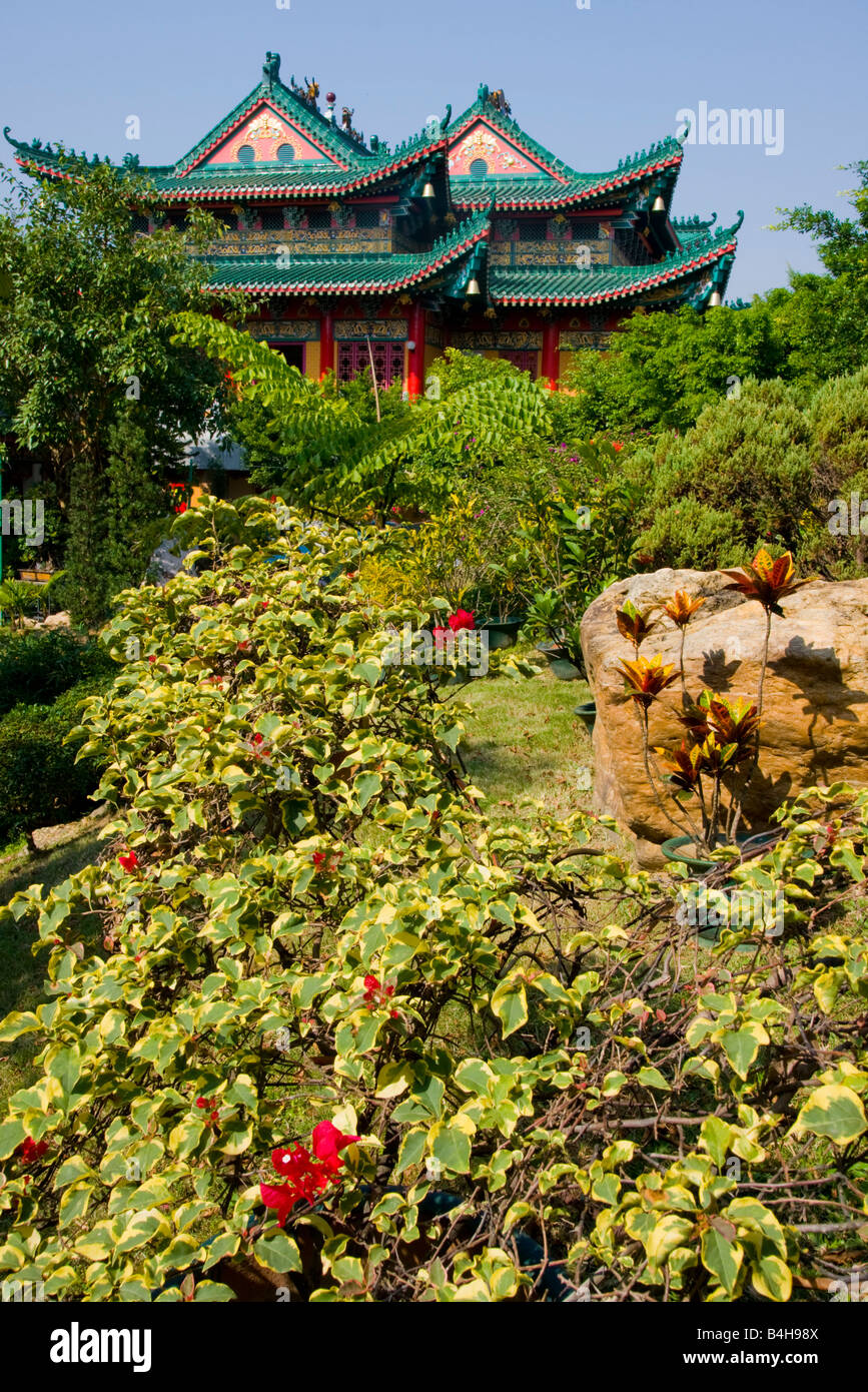 Garden in front of temple, Wun Chuen Sin Koon, Hong Kong, China Stock Photo