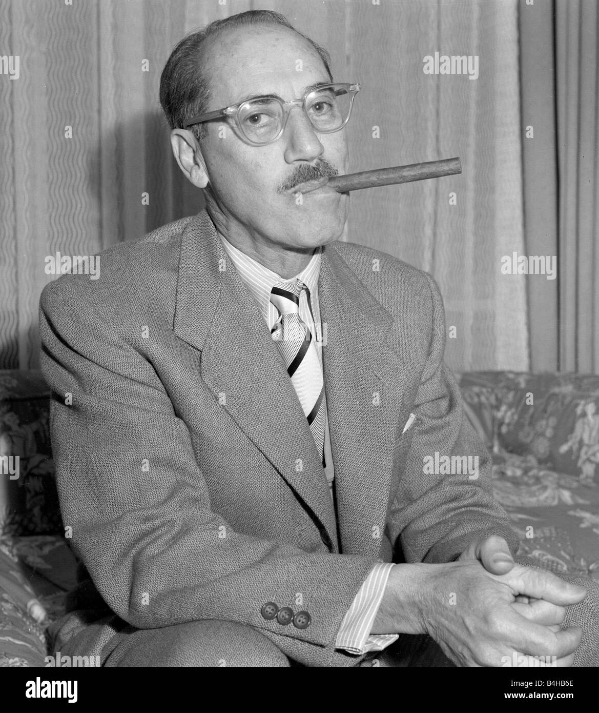 Comedian actor Groucho Marx one of the famous Marx Brothers at a reception at the Savoy hotel in London June 1954 Stock Photo