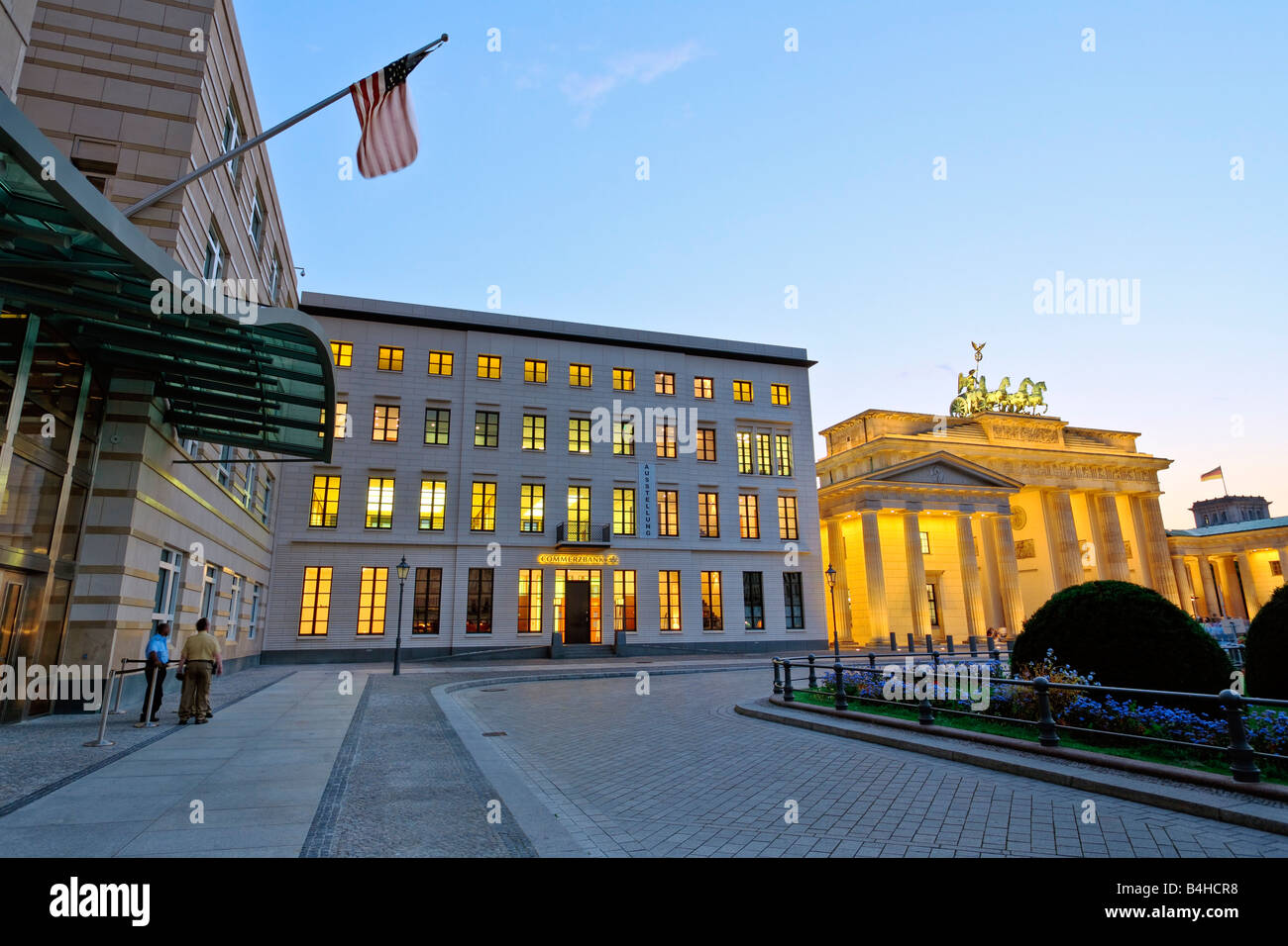 American embassy berlin hi-res stock photography and images - Alamy