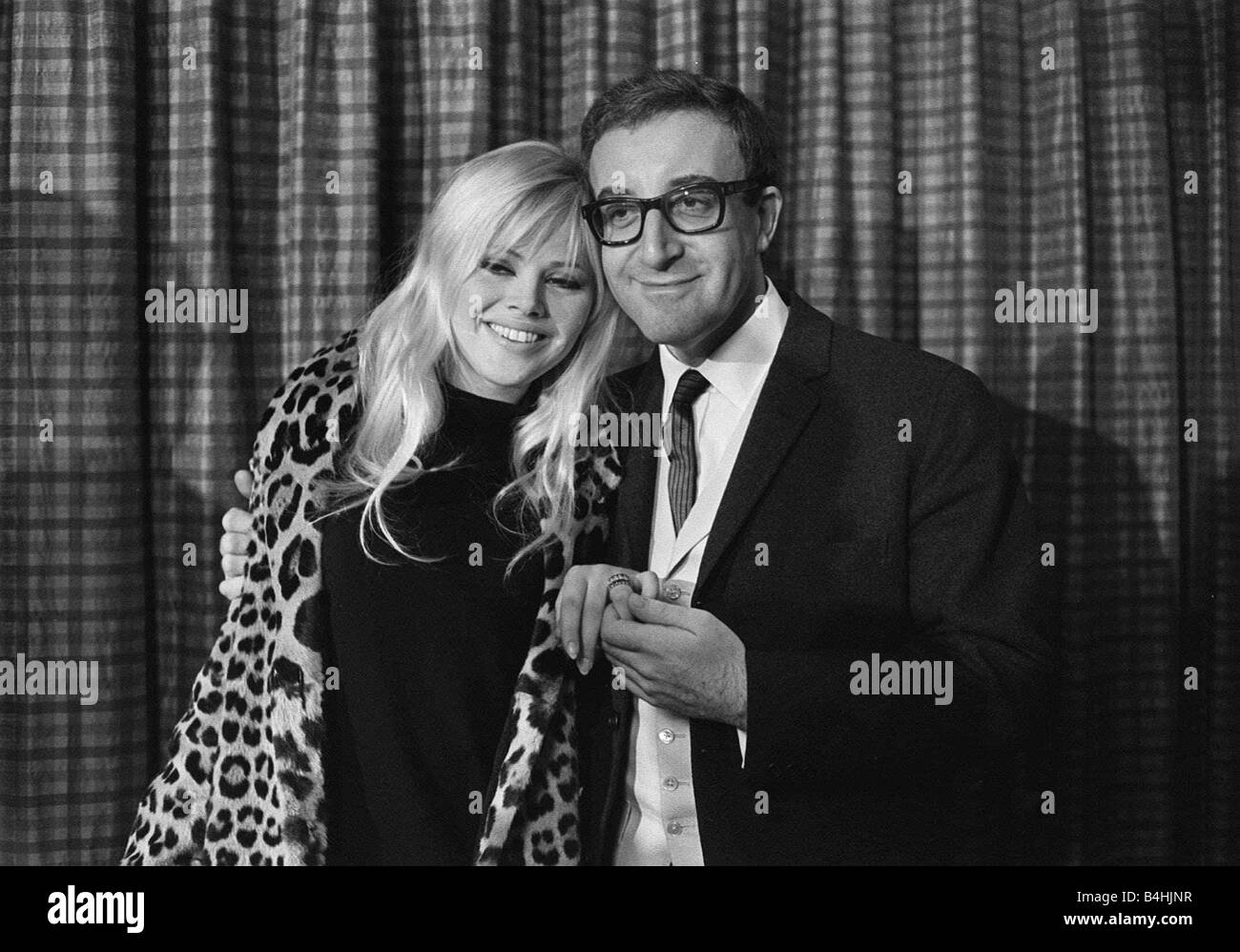 Comedian Peter Sellers with his wife Britt Ekland Stock Photo