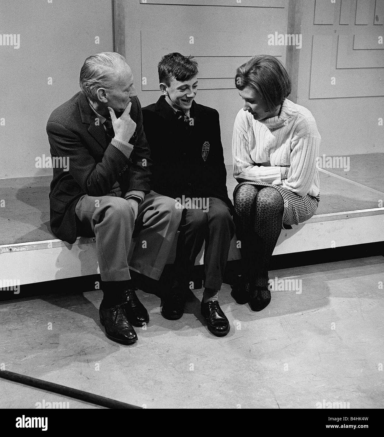 Doctor Who Actor William Hartnell Is Visited By Fan Steven Qualtrough At The Bbc 1964 Stock Photo Alamy