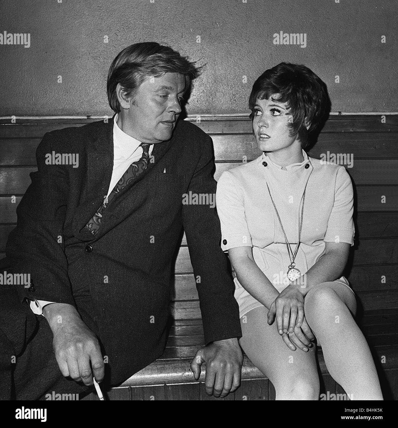 Actor Jack Watling with his daughter Deborah Watling who played the Doctor Who Companion Victoria Waterfield 1965 Stock Photo