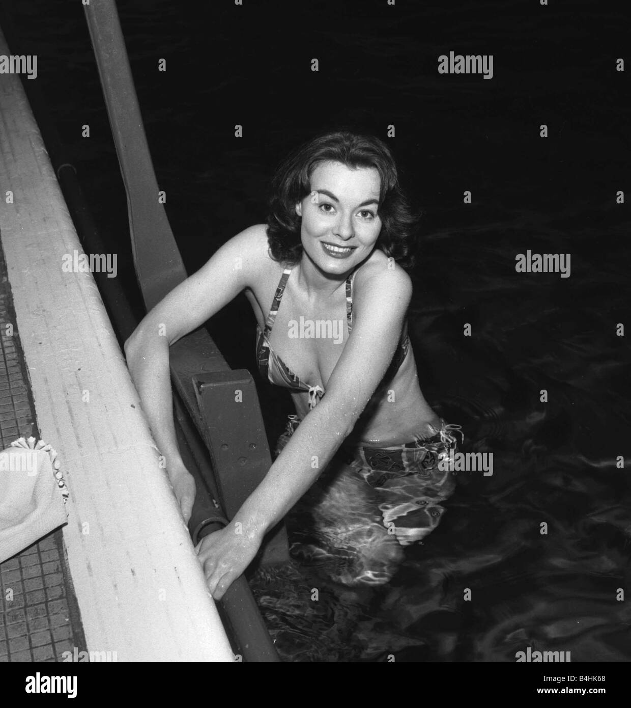 Actress Anne Heywood learning to swim for her role in the film Floods of Fear April 1958 Stock Photo