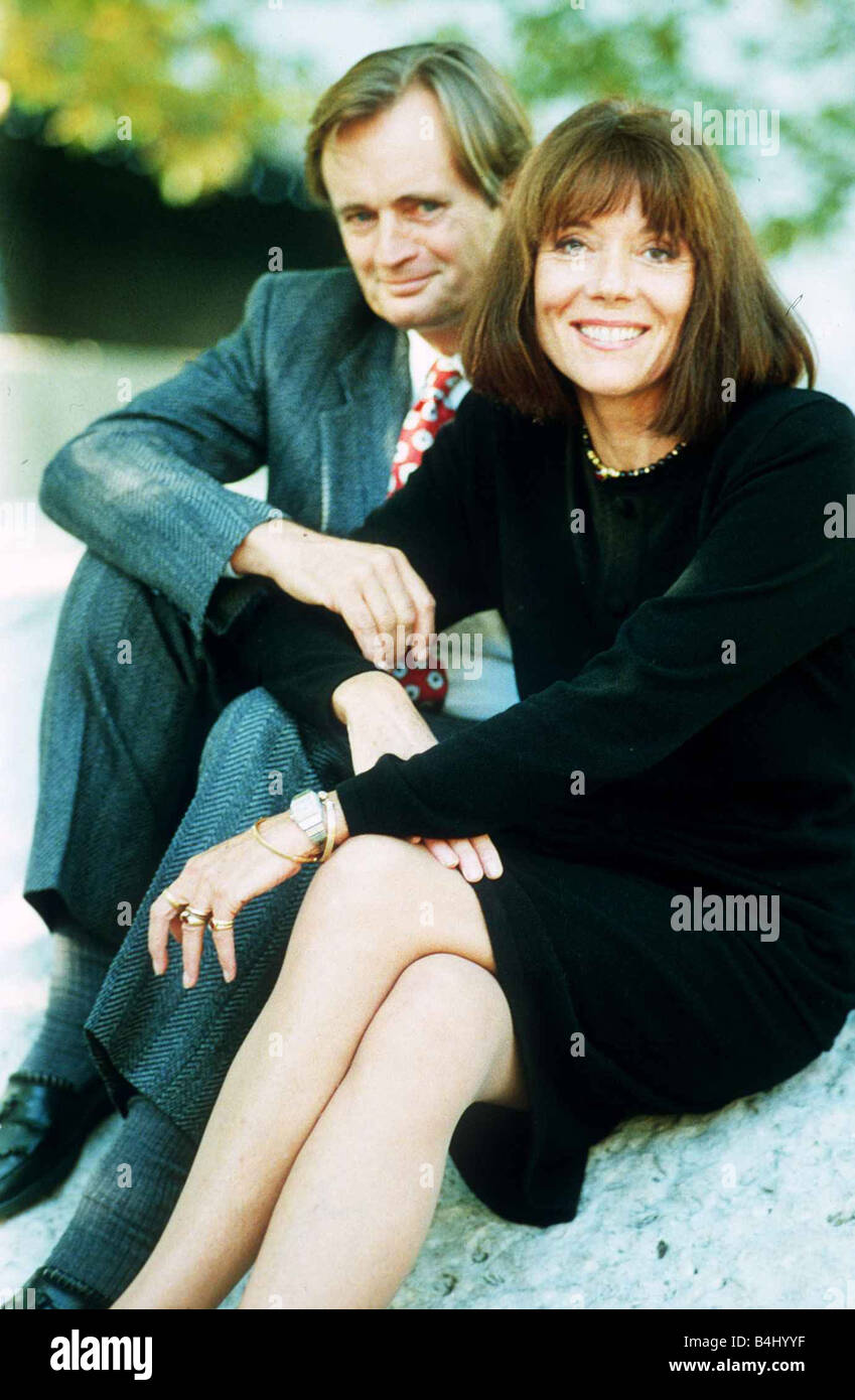 Actress Diana Rigg with Actor David McCallum October 1989 dbase msi Stock Photo