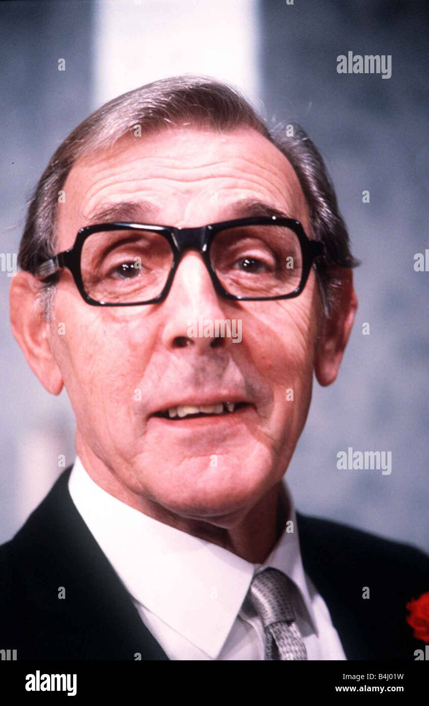 Comedian eric sykes hires stock photography and images Alamy