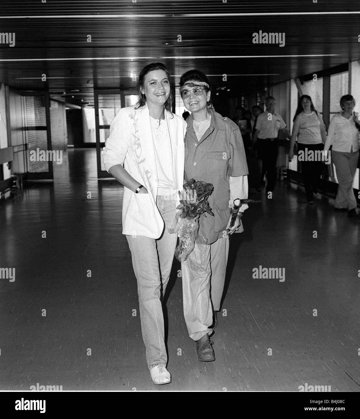 Deanna Jurgens with actress mother Eva Bartok at London airport MSI Stock Photo