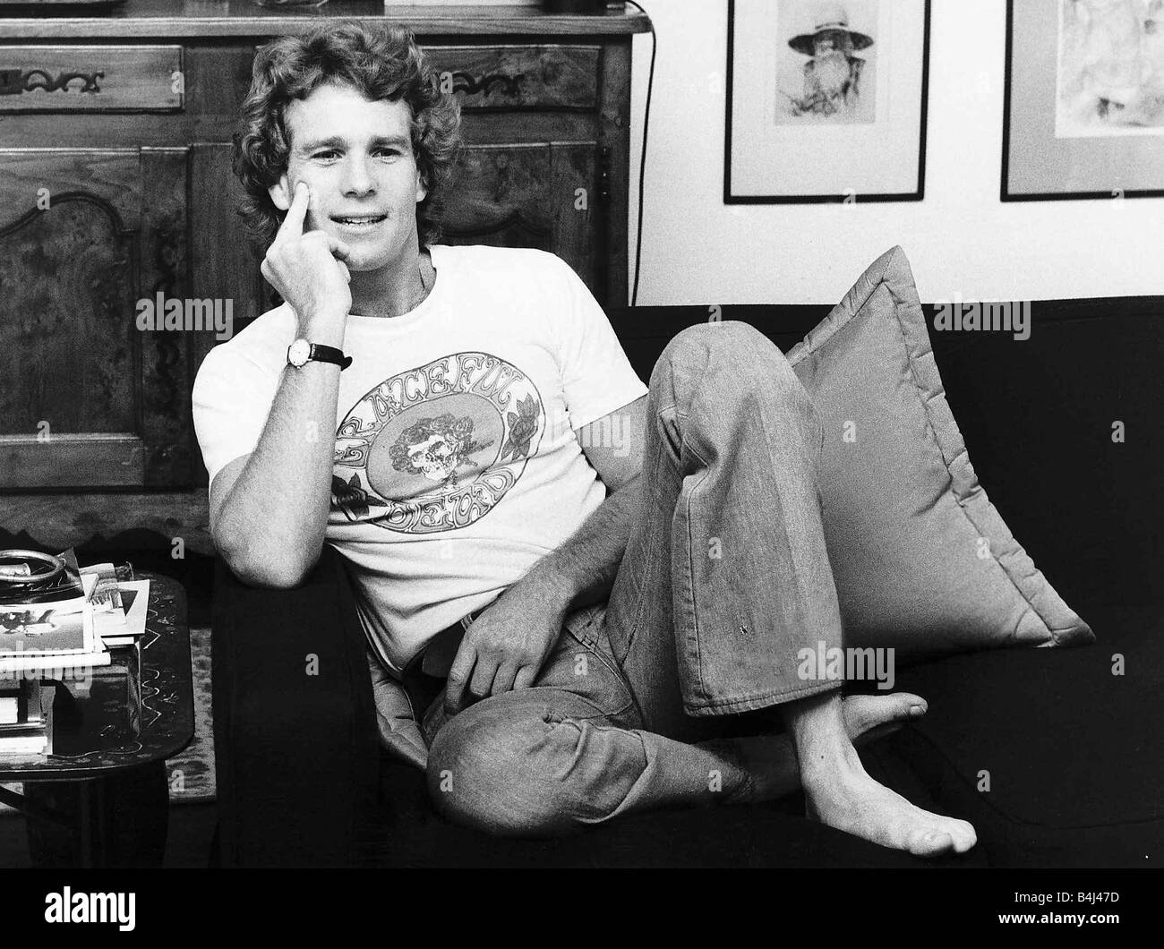 Ryan o neal Black and White Stock Photos & Images - Alamy