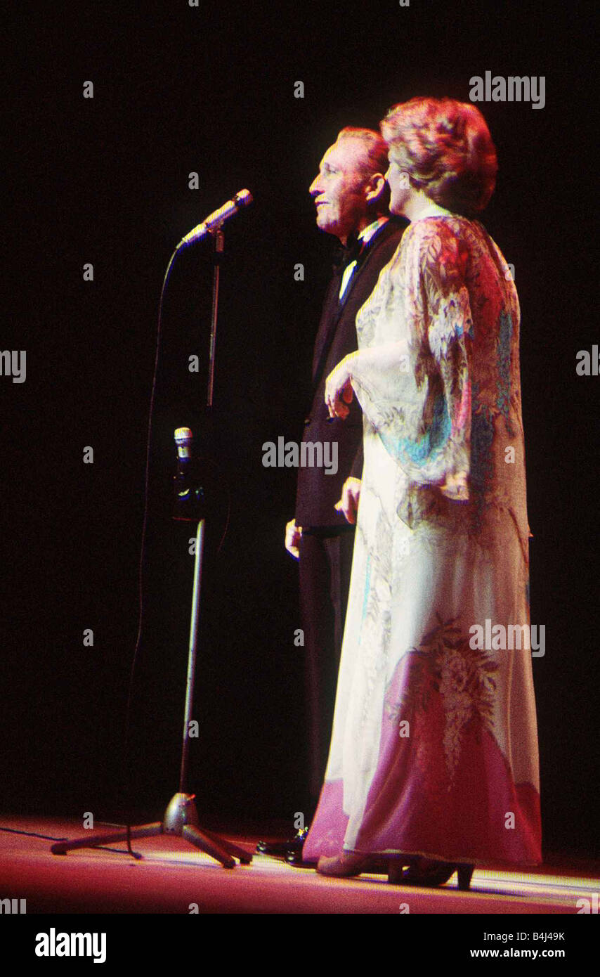 Bing Crosby Actor Singer singing on stage with Rosemary Clooney October 1977 Dbase MSI Stock Photo