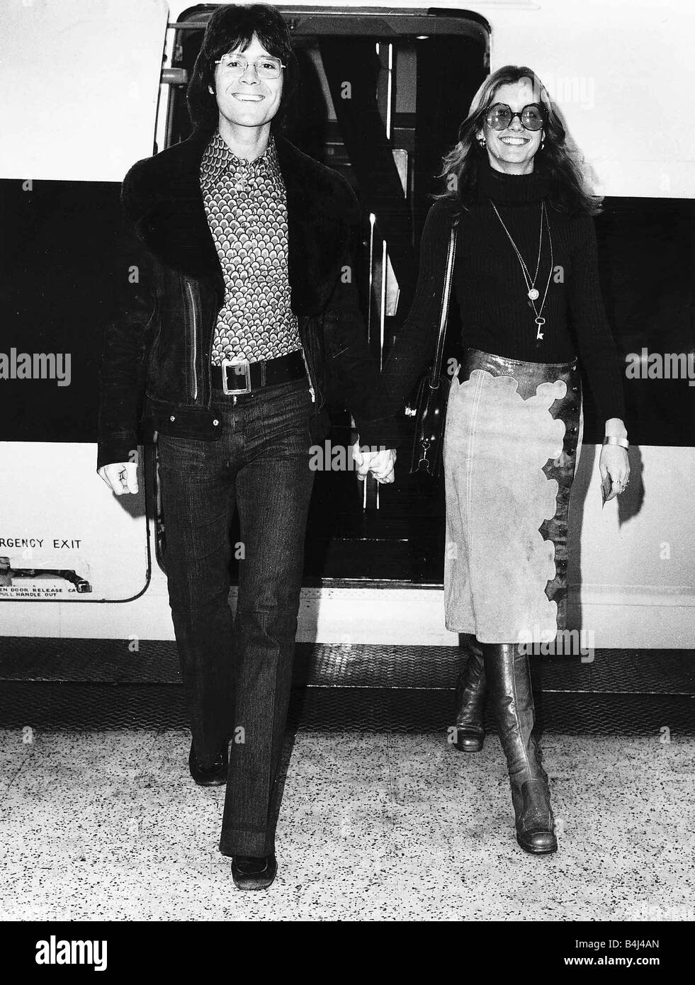 Cliff Richard with girlfriend Olivia Newton John in 1972 Msy 1983 DBASE MSI Stock Photo