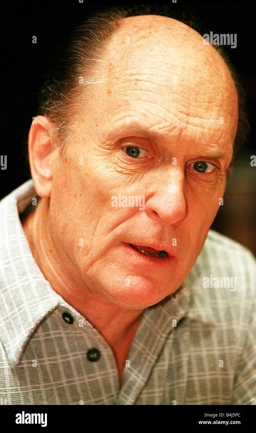 Actor Robert Duvall in Glasgow May 1998 mouth open Stock Photo Alamy
