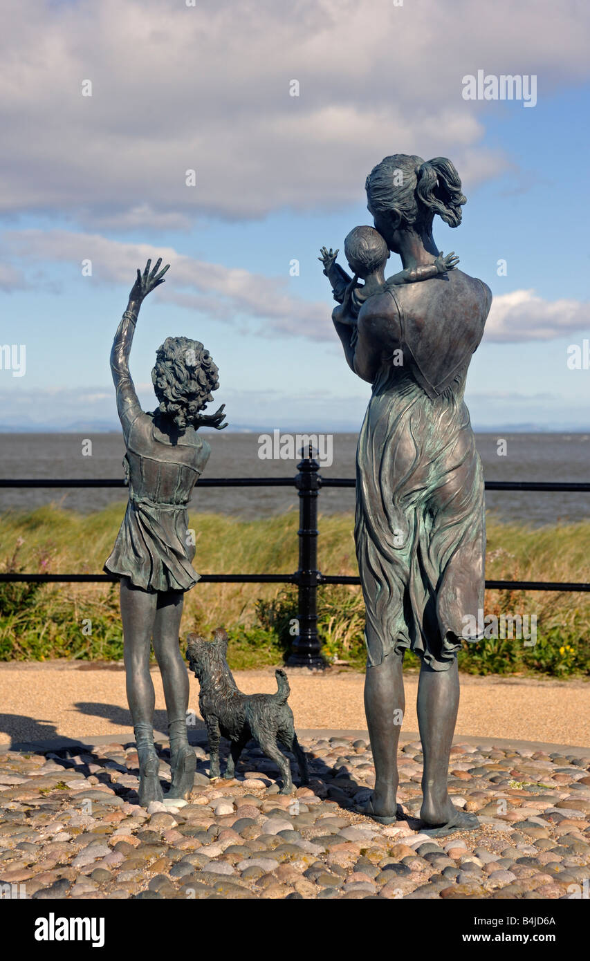 "Welcome home", sculpture by Anita Lafford. Fleetwood, Lancashire, England, United Kingdom, Europe. Stock Photo