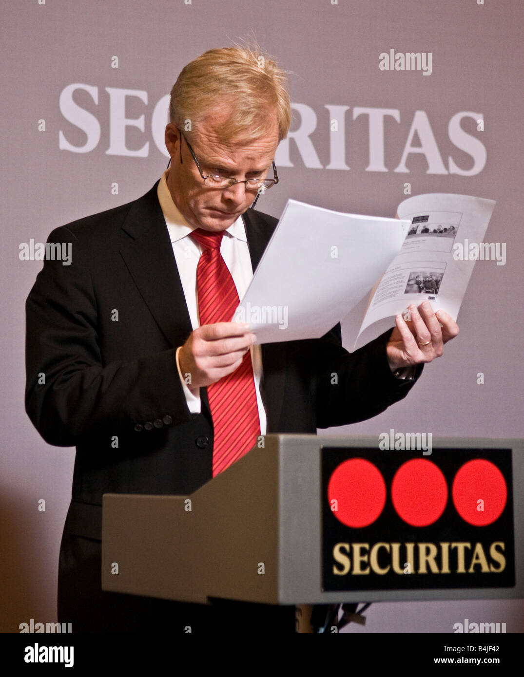 Alf Göransson CEO of Securitas the security firm at press conference giving comments on the annual report for 2007 Stock Photo