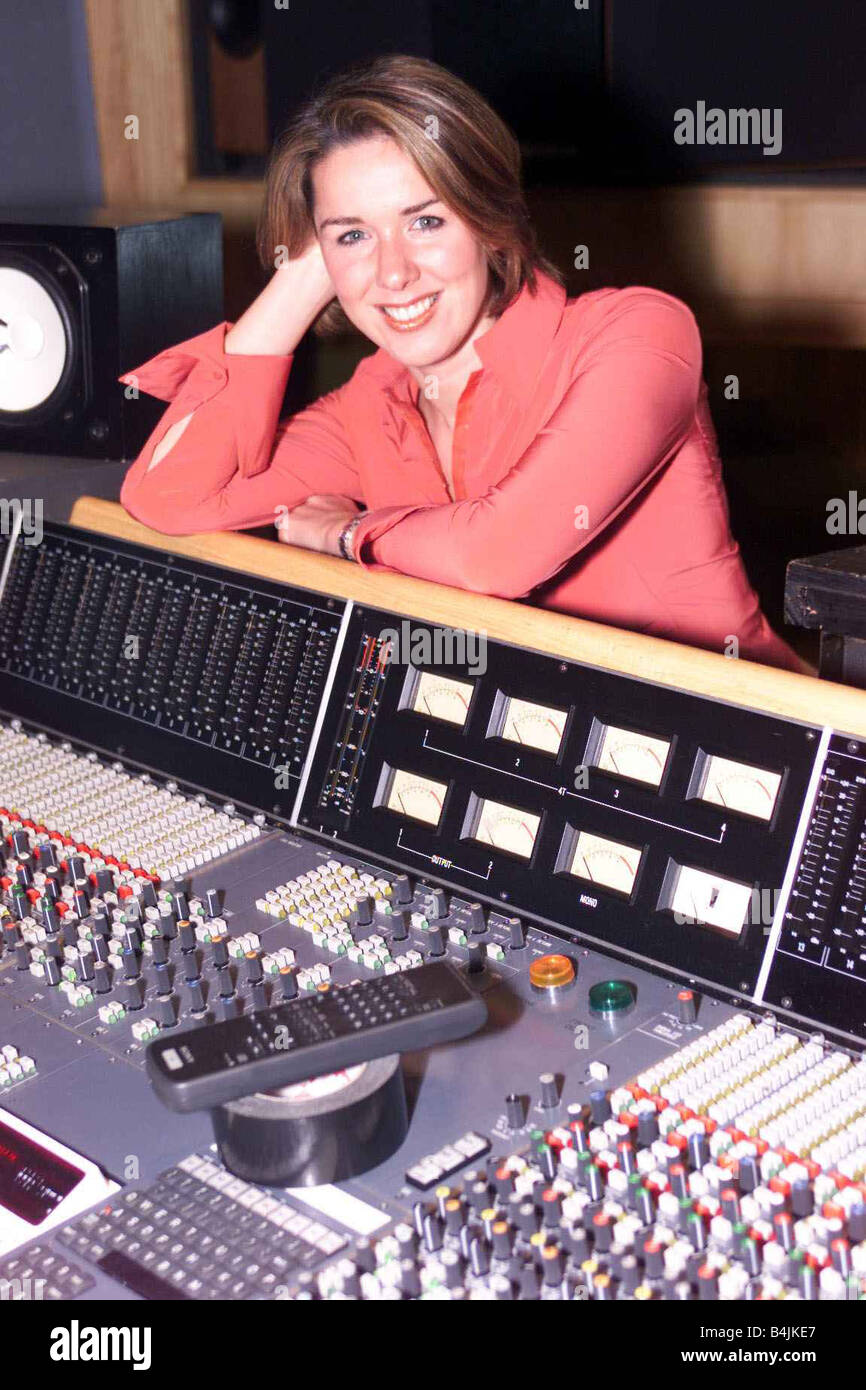 Claire Sweeney October 2001 Actress in recording studio singing song All That Jazz Stock Photo