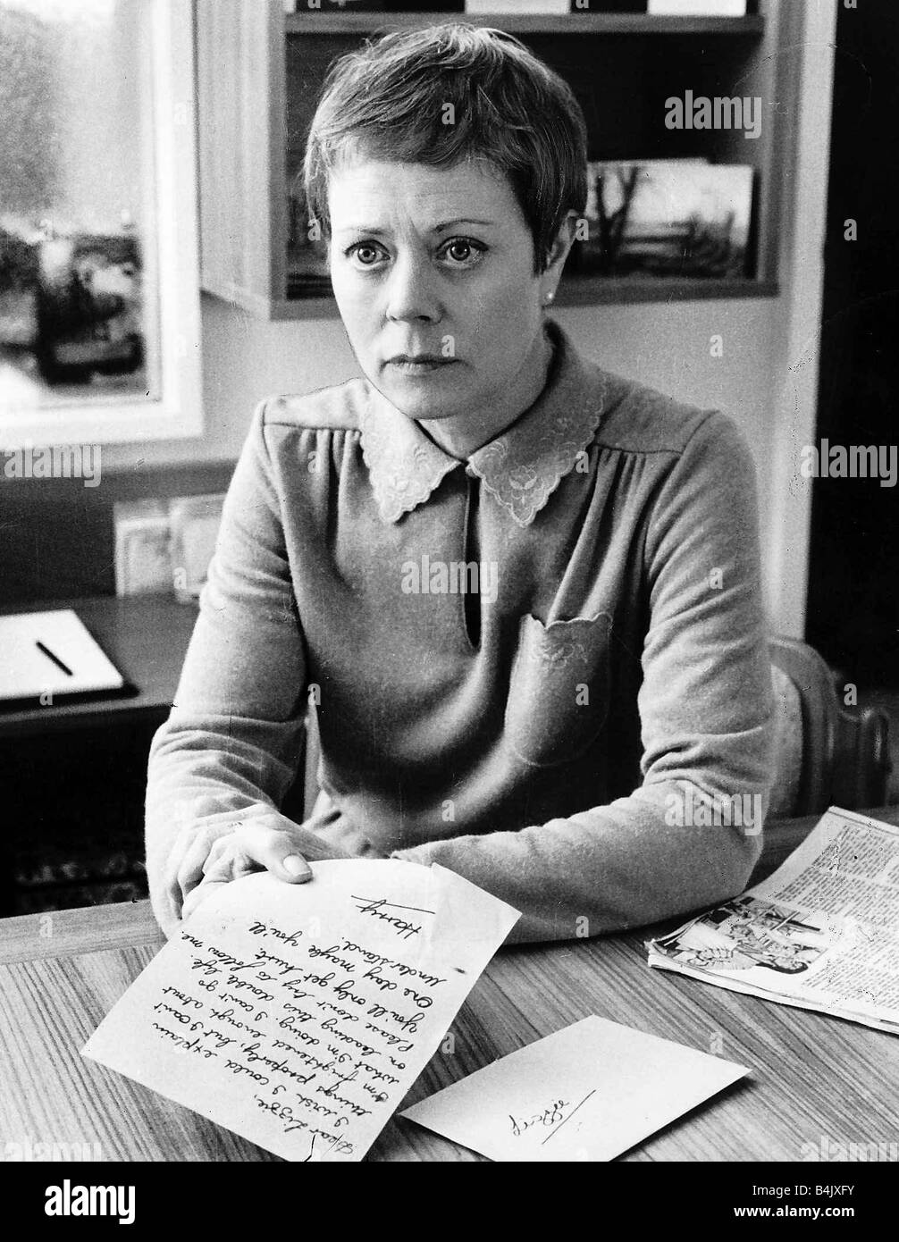 Annette Crosbie Annette Crosbie