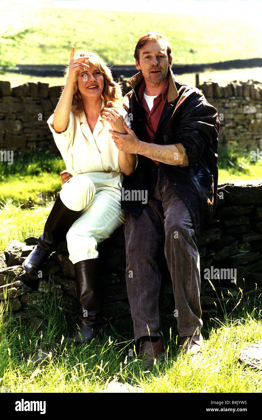 Ian McElhinney in a new five part thriller series Ghosted from Granada pictured with Catherine Neilson August 1988 DBase Stock Photo