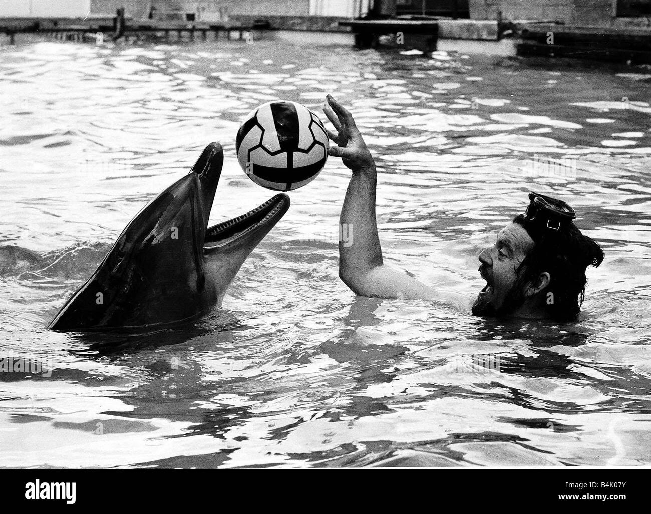 Tv presenter rolf harris Black and White Stock Photos & Images - Alamy