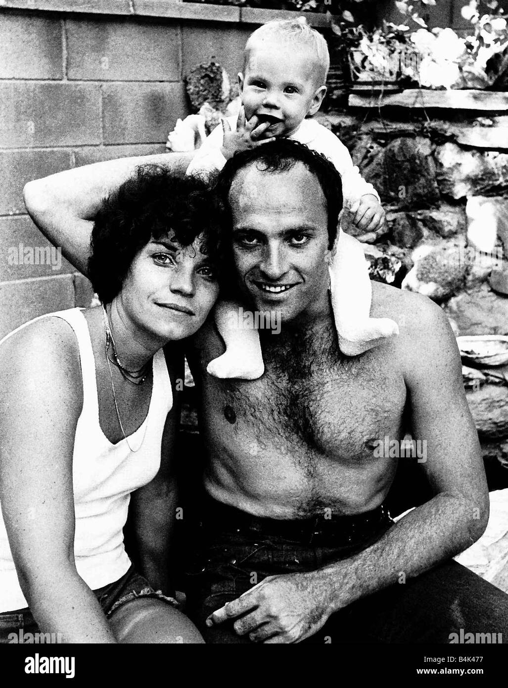 Kevin dobson actor hi-res stock photography and images - Alamy, image size:1027x1390