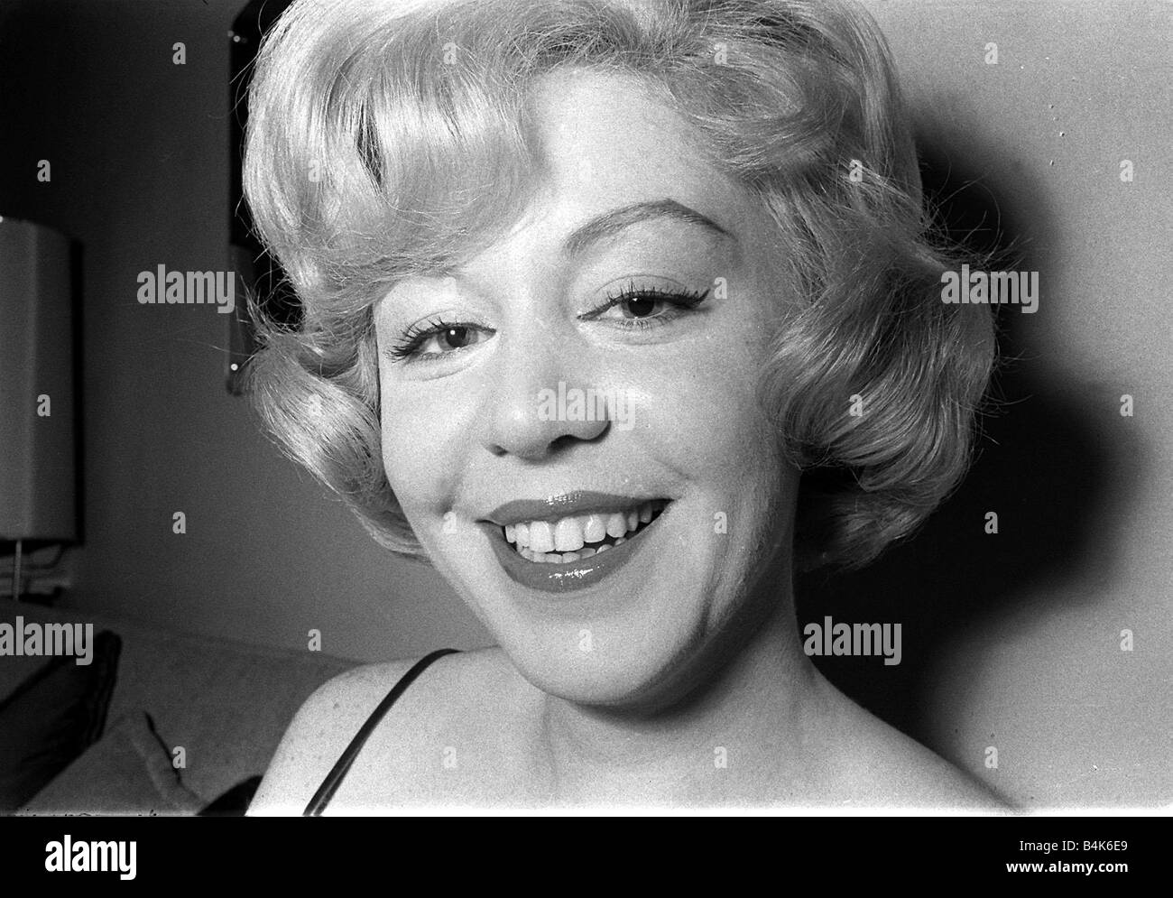 Kathy kirby hires stock photography and images Alamy